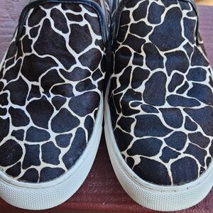Corkys Black and White Giraffe Print Women's slip on Sneakers